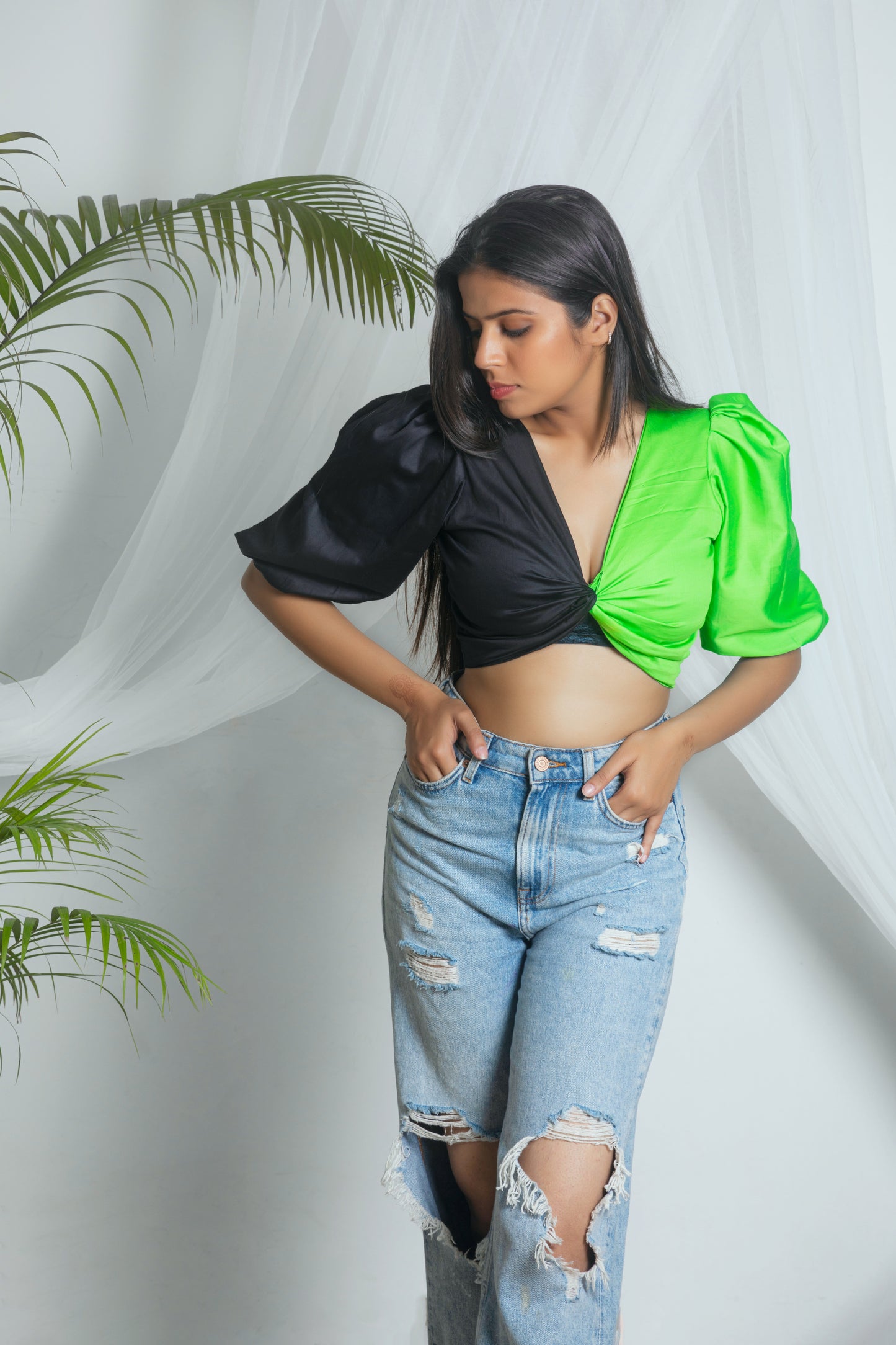 Black & Green Twisted Crop Top