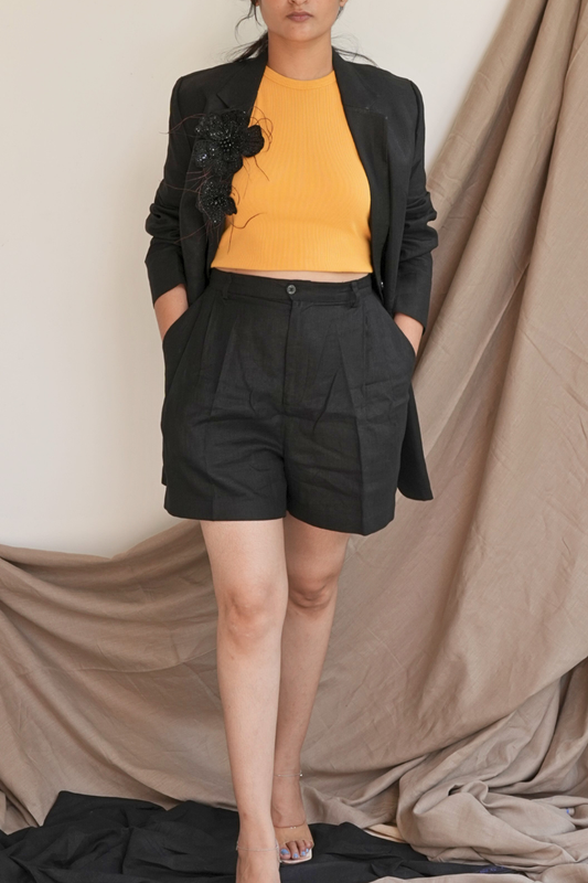 Chic Black Linen Shorts