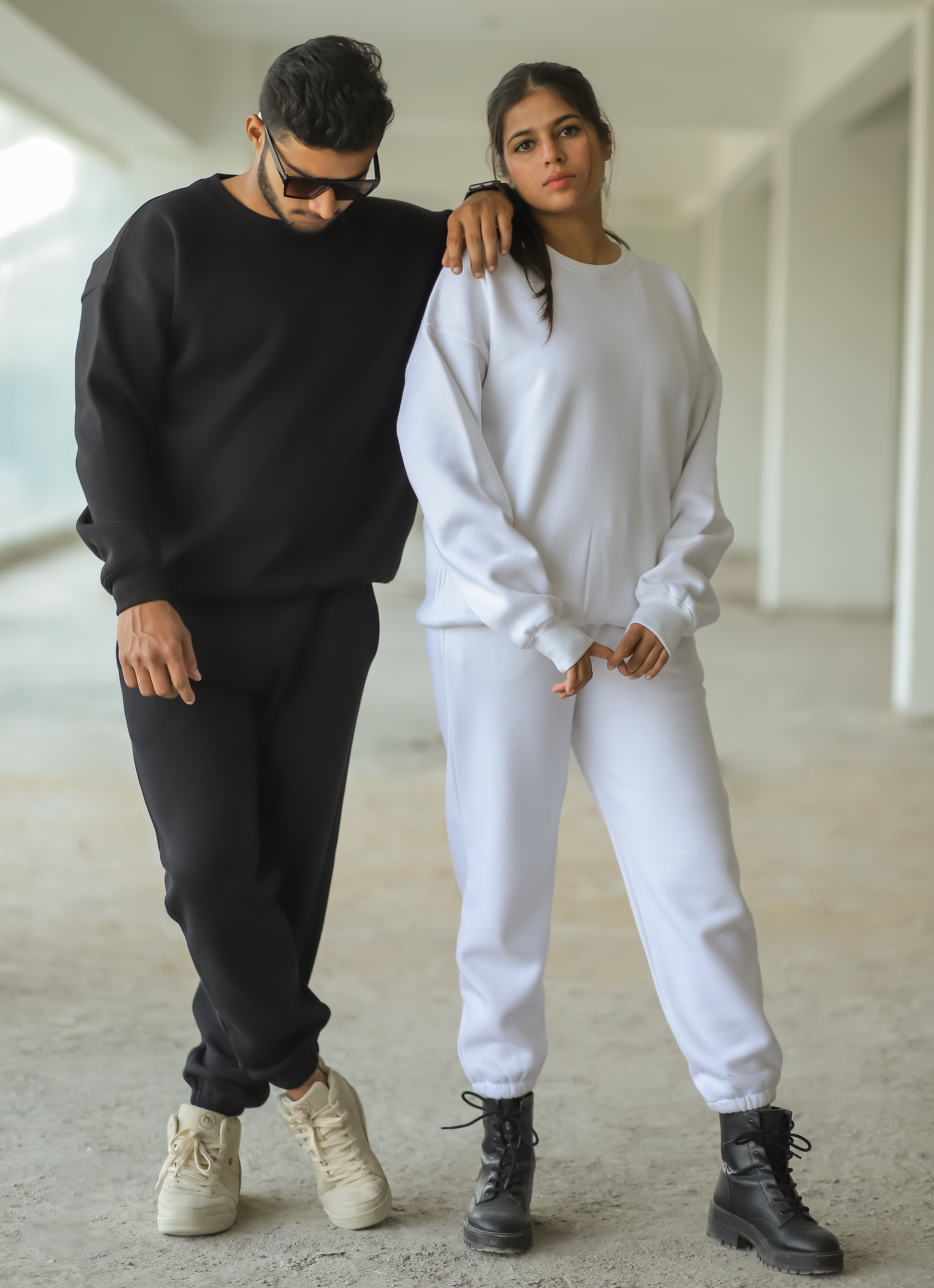 CREWNECK & JOGGER SET for Men & Women in Solid Color – LusionWear