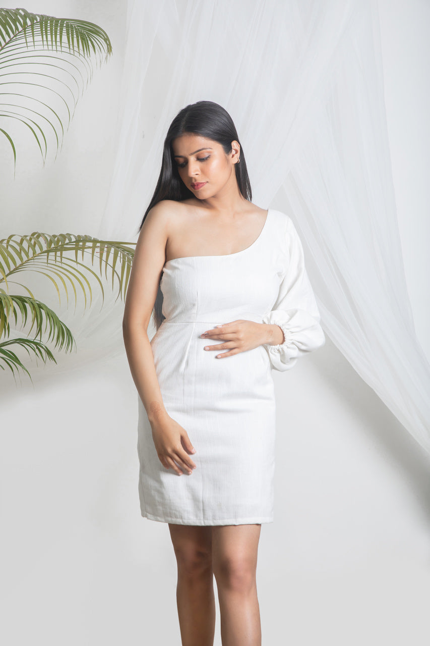 White Bodycon Dress For Partywear