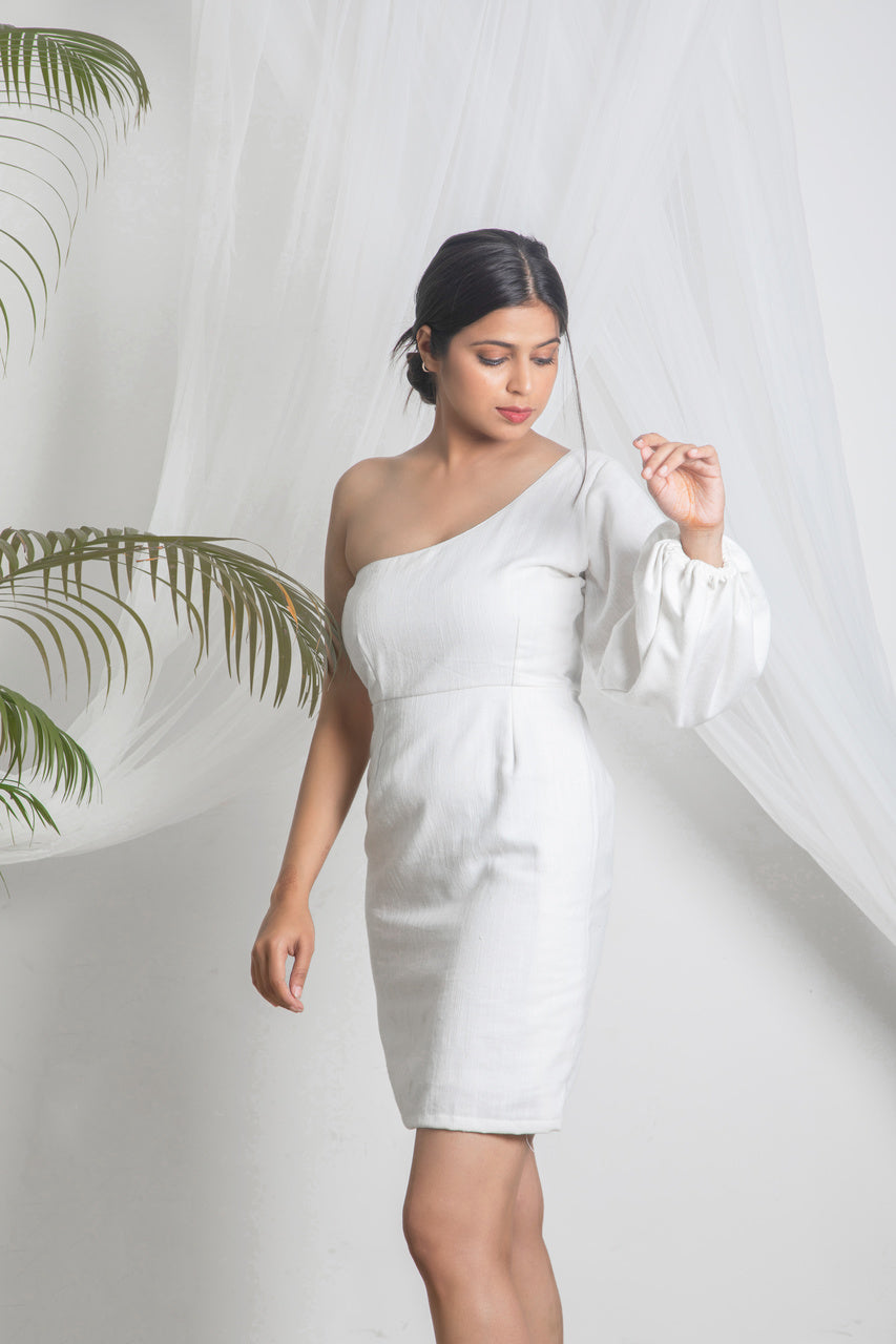 White Bodycon Dress For Partywear