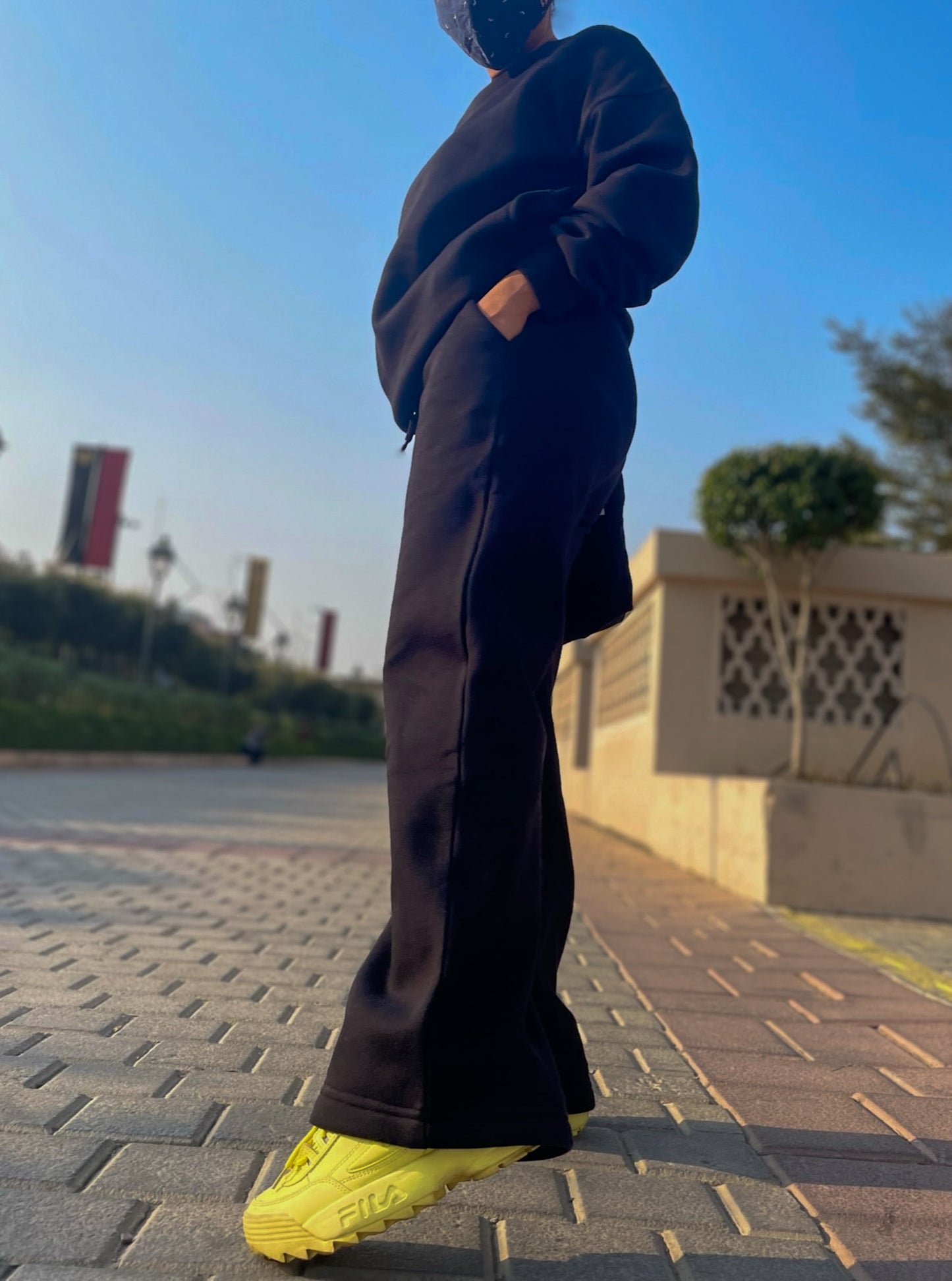 Women High Waist FLARED TRACK-PANT & CREWNECK Sweatshirt Set