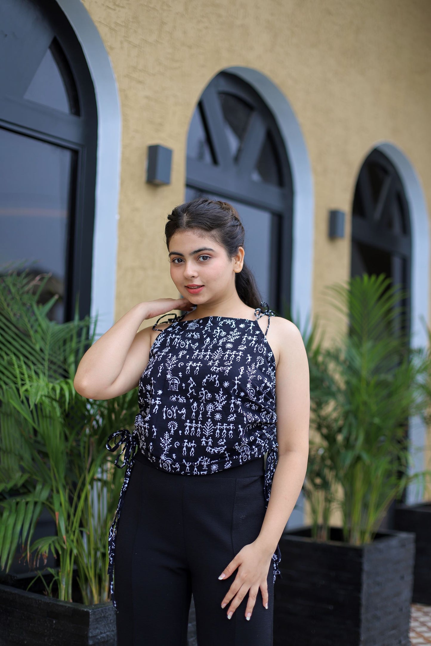 Dabu Printed Black Sleeveless Top For Women